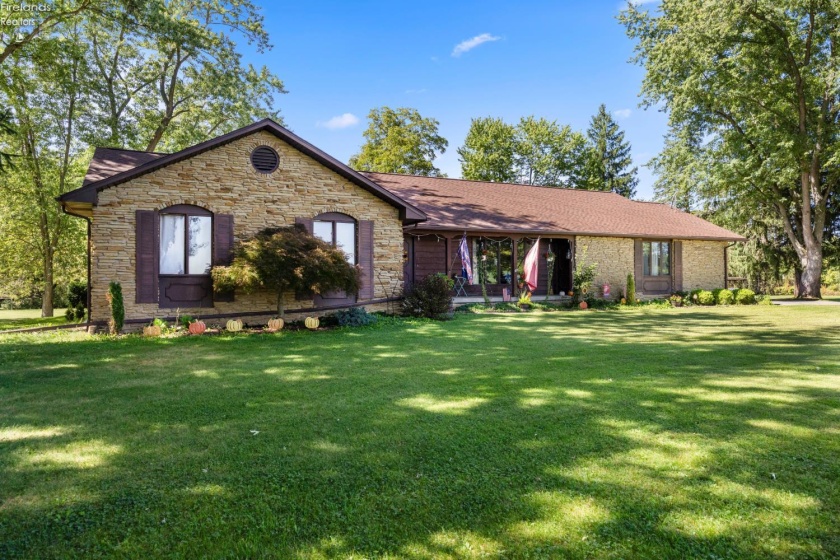 231 New State Road, Norwalk, 44857, 3 Bedroom Bedrooms, ,3 BathroomBathrooms,Residential,For Sale,New State,20263649