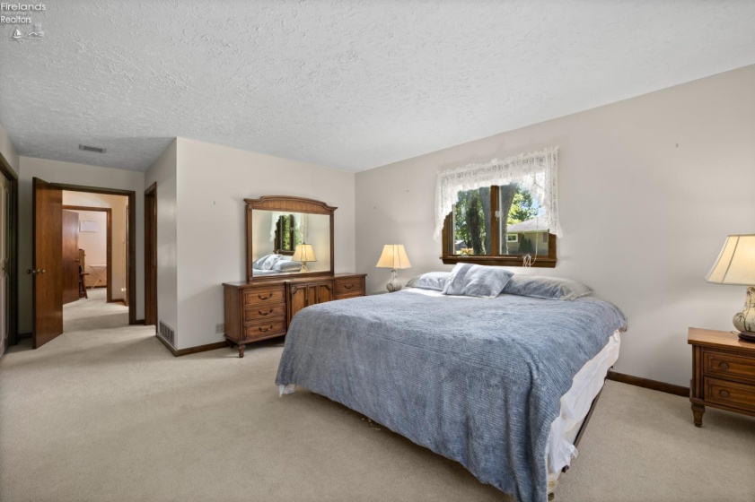 231 New State Road, Norwalk, 44857, 3 Bedroom Bedrooms, ,3 BathroomBathrooms,Residential,For Sale,New State,20263649