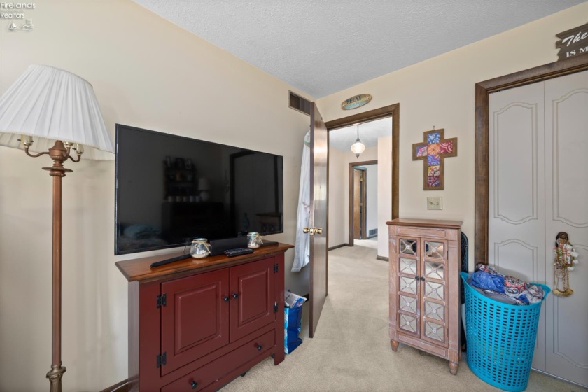 231 New State Road, Norwalk, 44857, 3 Bedroom Bedrooms, ,3 BathroomBathrooms,Residential,For Sale,New State,20263649