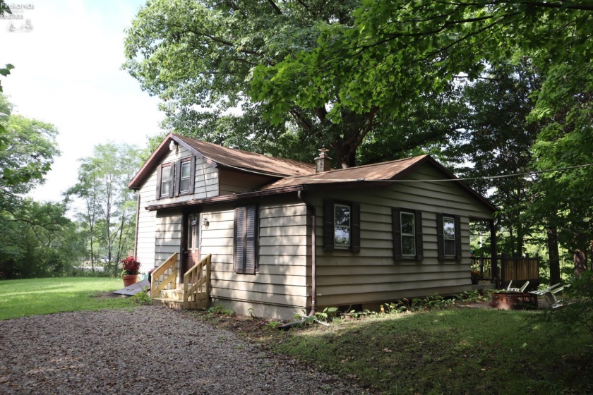 555 St Rt 61 N, Norwalk, 44857, 3 Bedroom Bedrooms, ,1 BathroomBathrooms,Residential,For Sale,St Rt 61 N,20263701