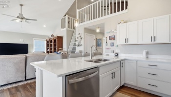 545 Lakeshore Drive, Port Clinton, 43452, 2 Bedroom Bedrooms, ,2 BathroomBathrooms,Residential,For Sale,Lakeshore,20263704