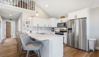 545 Lakeshore Drive, Port Clinton, 43452, 2 Bedroom Bedrooms, ,2 BathroomBathrooms,Residential,For Sale,Lakeshore,20263704