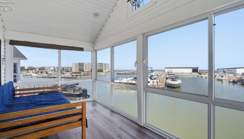 545 Lakeshore Drive, Port Clinton, 43452, 2 Bedroom Bedrooms, ,2 BathroomBathrooms,Residential,For Sale,Lakeshore,20263704