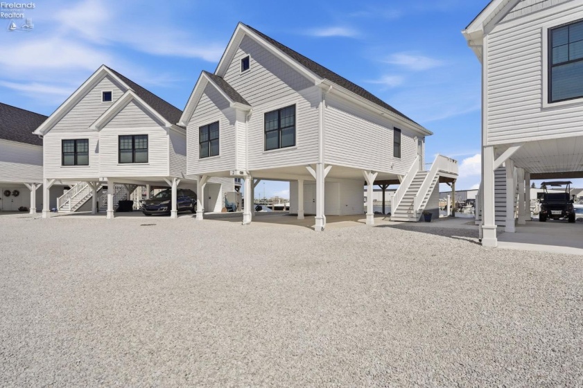 545 Lakeshore Drive, Port Clinton, 43452, 2 Bedroom Bedrooms, ,2 BathroomBathrooms,Residential,For Sale,Lakeshore,20263704