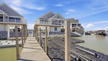 545 Lakeshore Drive, Port Clinton, 43452, 2 Bedroom Bedrooms, ,2 BathroomBathrooms,Residential,For Sale,Lakeshore,20263704