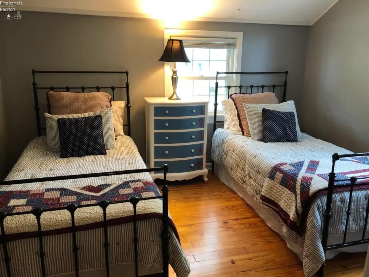 117 Woodside Avenue, Huron, 44839, 4 Bedroom Bedrooms, ,2 BathroomBathrooms,Residential For Lease,For Lease,Woodside,20263726