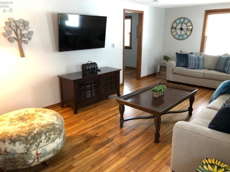 117 Woodside Avenue, Huron, 44839, 4 Bedroom Bedrooms, ,2 BathroomBathrooms,Residential For Lease,For Lease,Woodside,20263726