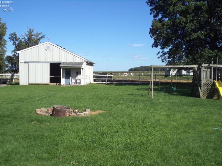 2431 Tiffin Road, Fremont, 43420, 3 Bedroom Bedrooms, ,3 BathroomBathrooms,Residential,For Sale,Tiffin,20263509