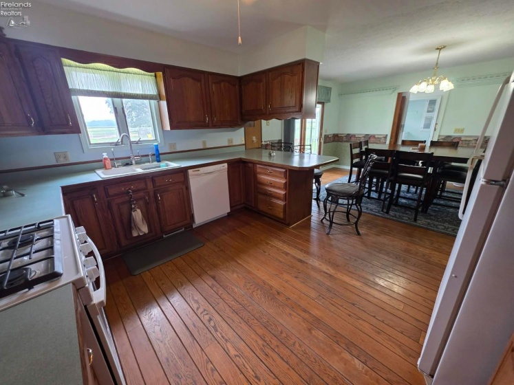 2431 Tiffin Road, Fremont, 43420, 3 Bedroom Bedrooms, ,3 BathroomBathrooms,Residential,For Sale,Tiffin,20263509