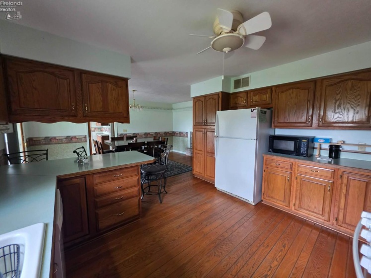 2431 Tiffin Road, Fremont, 43420, 3 Bedroom Bedrooms, ,3 BathroomBathrooms,Residential,For Sale,Tiffin,20263509