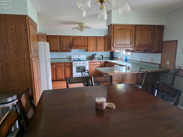 2431 Tiffin Road, Fremont, 43420, 3 Bedroom Bedrooms, ,3 BathroomBathrooms,Residential,For Sale,Tiffin,20263509