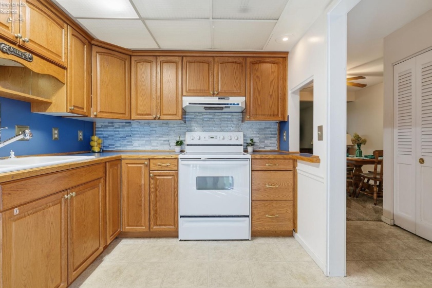 1120 By The Shores Dr, Huron, 44839, 2 Bedroom Bedrooms, ,2 BathroomBathrooms,Residential,For Sale,By The Shores Dr,20263594
