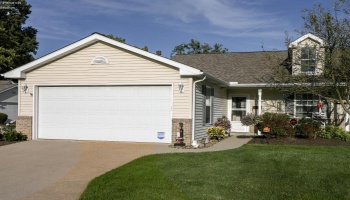 312 Glen, Elyria, 44035, 2 Bedroom Bedrooms, ,1 BathroomBathrooms,Residential,For Sale,Glen,20263728