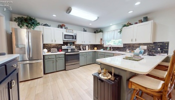290 Willow Drive, Plymouth, 44865, 3 Bedroom Bedrooms, ,3 BathroomBathrooms,Residential,For Sale,Willow,20263682