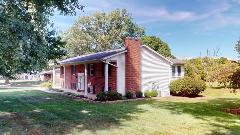 290 Willow Drive, Plymouth, 44865, 3 Bedroom Bedrooms, ,3 BathroomBathrooms,Residential,For Sale,Willow,20263682