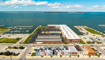 401 Shoreline Drive, Sandusky, 44870, 2 Bedroom Bedrooms, ,2 BathroomBathrooms,Residential,For Sale,Shoreline,20263673
