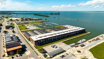401 Shoreline Drive, Sandusky, 44870, 2 Bedroom Bedrooms, ,2 BathroomBathrooms,Residential,For Sale,Shoreline,20263673