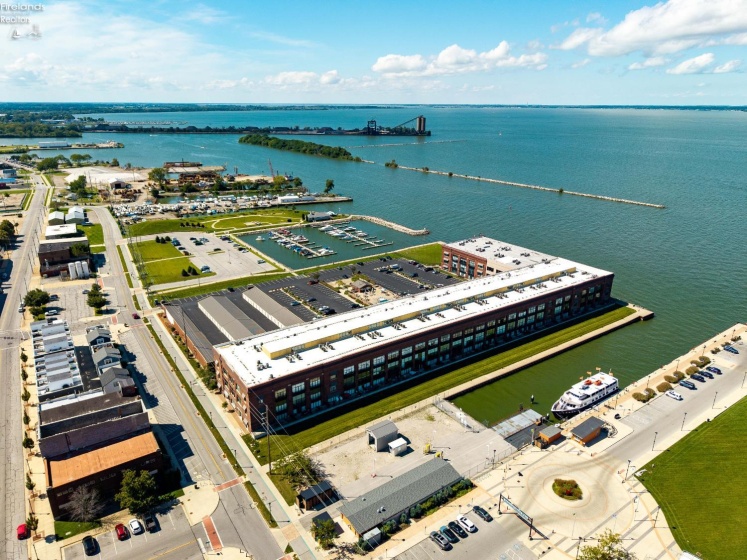 401 Shoreline Drive, Sandusky, 44870, 2 Bedroom Bedrooms, ,2 BathroomBathrooms,Residential,For Sale,Shoreline,20263673