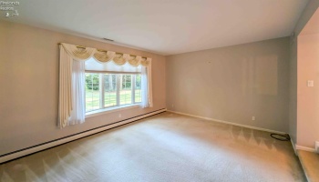 2010 Hull Road, Sandusky, 44870, ,3 BathroomBathrooms,Residential,For Sale,Hull,20263719