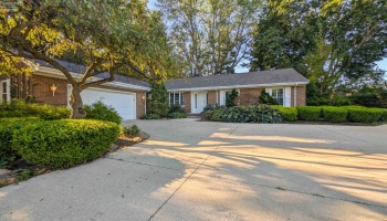 2010 Hull Road, Sandusky, 44870, ,3 BathroomBathrooms,Residential,For Sale,Hull,20263719
