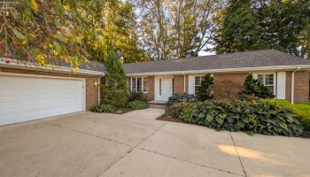 2010 Hull Road, Sandusky, 44870, ,3 BathroomBathrooms,Residential,For Sale,Hull,20263719