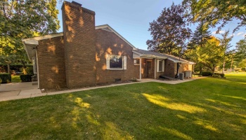 2010 Hull Road, Sandusky, 44870, ,3 BathroomBathrooms,Residential,For Sale,Hull,20263719