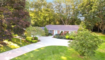 2010 Hull Road, Sandusky, 44870, ,3 BathroomBathrooms,Residential,For Sale,Hull,20263719
