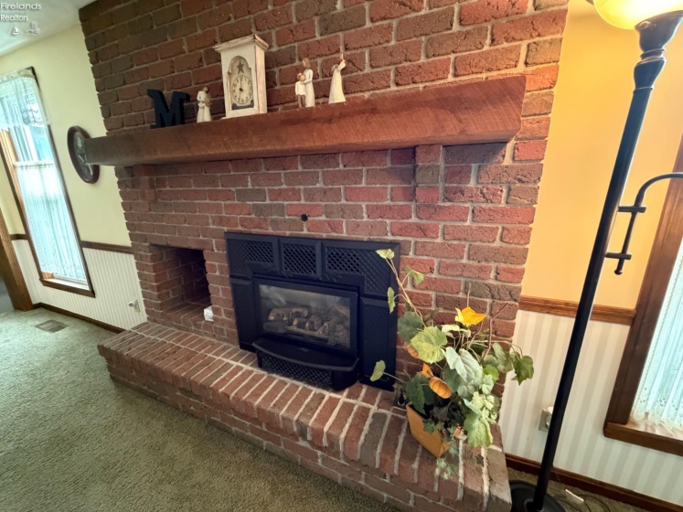 180 Main Street, New London, 44851, 5 Bedroom Bedrooms, ,2 BathroomBathrooms,Residential,For Sale,Main,20263733