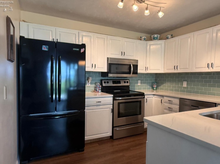 111 Lakeshore Drive, Kelleys Island, 43438, 2 Bedroom Bedrooms, ,2 BathroomBathrooms,Residential,For Sale,Lakeshore,20263724
