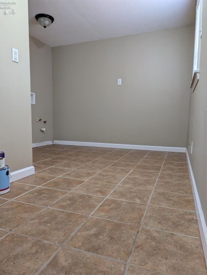 793 Park Avenue, Amherst, 44001, 2 Bedroom Bedrooms, ,1 BathroomBathrooms,Residential,For Sale,Park,20263740