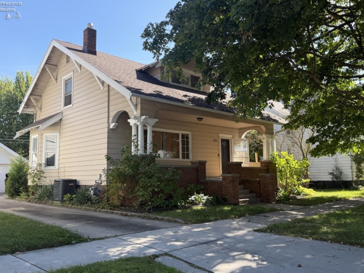 420 Rice Street, Elmore, 43416, 2 Bedroom Bedrooms, ,2 BathroomBathrooms,Residential,For Sale,Rice,20263695
