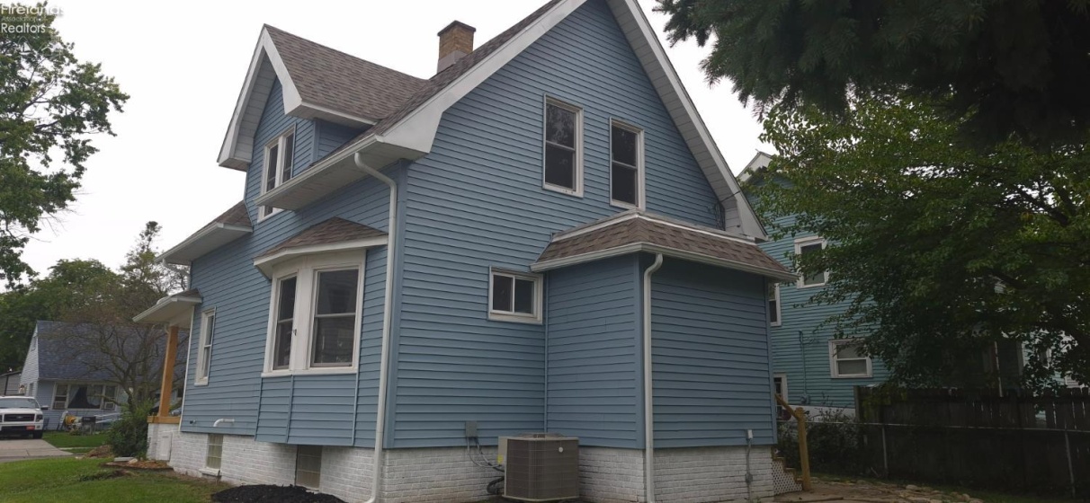4832 295th Street, Toledo, 43611, 3 Bedroom Bedrooms, ,2 BathroomBathrooms,Residential,For Sale,295th,20263743