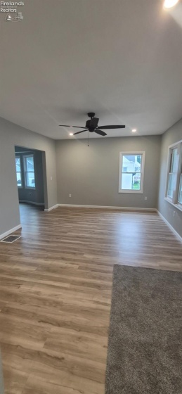 4832 295th Street, Toledo, 43611, 3 Bedroom Bedrooms, ,2 BathroomBathrooms,Residential,For Sale,295th,20263743
