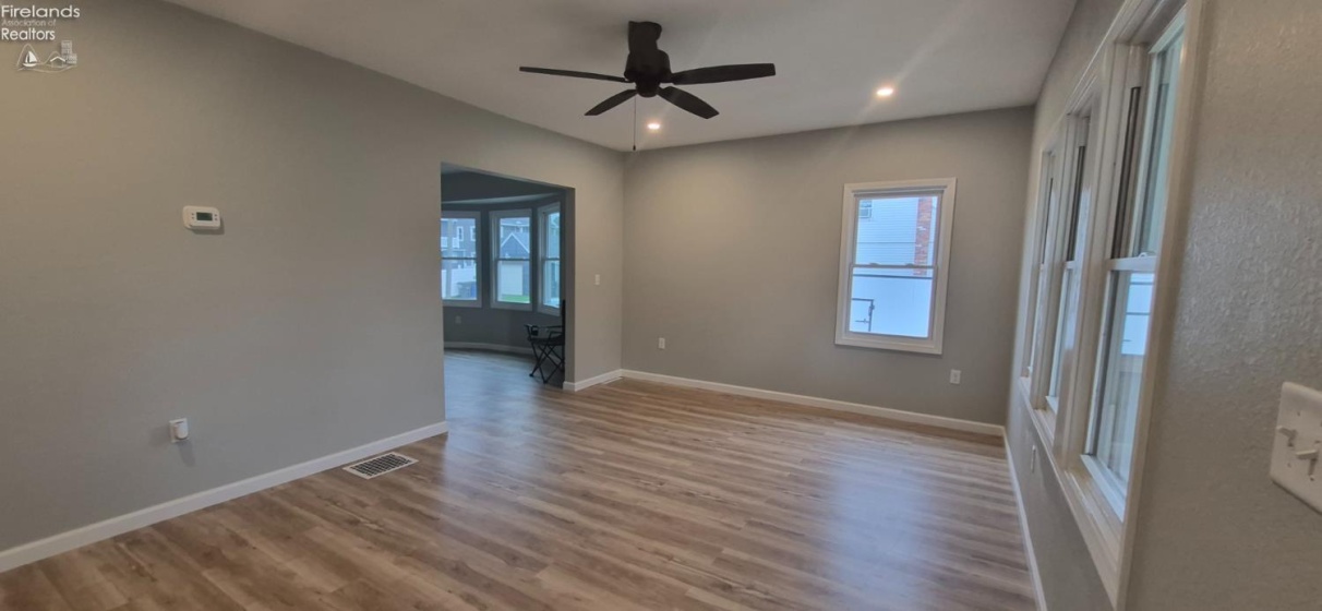 4832 295th Street, Toledo, 43611, 3 Bedroom Bedrooms, ,2 BathroomBathrooms,Residential,For Sale,295th,20263743