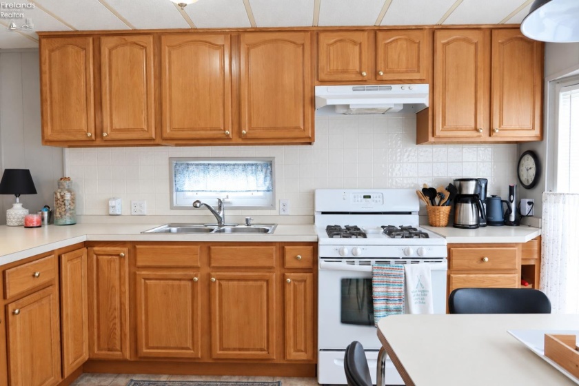 8175 Northshore Boulevard, Marblehead, 43440, 2 Bedroom Bedrooms, ,1 BathroomBathrooms,Residential,For Sale,Northshore,20263705