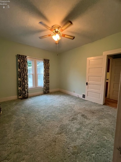 404 Maple Street, Clyde, 43410, 2 Bedroom Bedrooms, ,1 BathroomBathrooms,Residential,For Sale,Maple,20263752