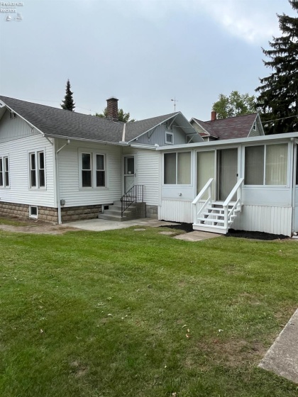 404 Maple Street, Clyde, 43410, 2 Bedroom Bedrooms, ,1 BathroomBathrooms,Residential,For Sale,Maple,20263752