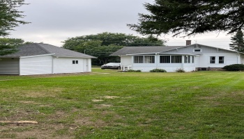 404 Maple Street, Clyde, 43410, 2 Bedroom Bedrooms, ,1 BathroomBathrooms,Residential,For Sale,Maple,20263752 404 Maple Street, Clyde, 43410, 2 Bedroom Bedrooms, ,1 BathroomBathrooms,Residential,For Sale,Maple,20263752