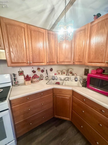 1420 Main Street, Bellevue, 44811, 2 Bedroom Bedrooms, ,2 BathroomBathrooms,Residential,For Sale,Main,20263751