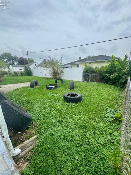 2213 Karl Ann Drive, Sandusky, 44870, 2 Bedroom Bedrooms, ,1 BathroomBathrooms,Residential,For Sale,Karl Ann,20263760