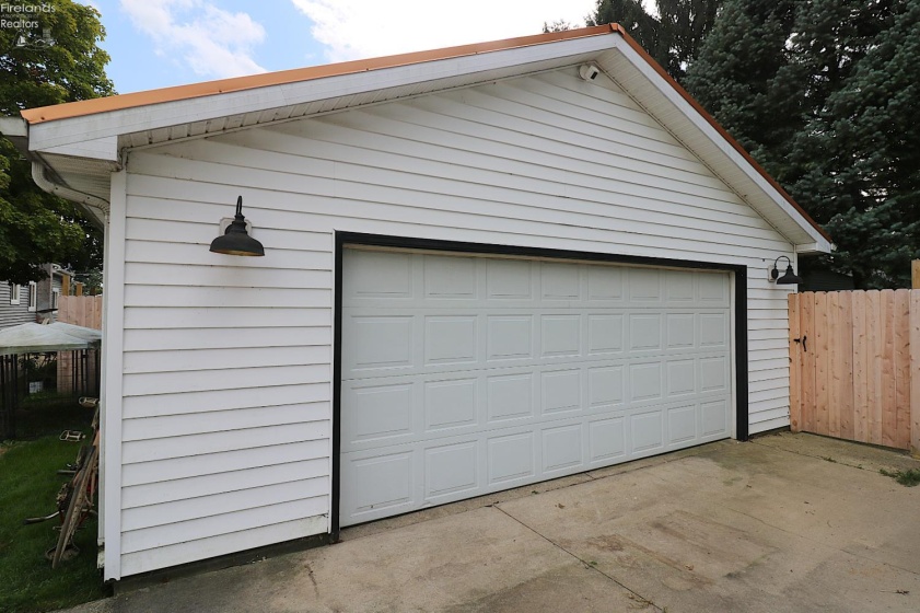 35 League Street, Norwalk, 44857, 3 Bedroom Bedrooms, ,1 BathroomBathrooms,Residential,For Sale,League,20263710