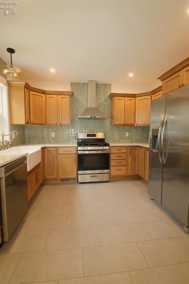 35 League Street, Norwalk, 44857, 3 Bedroom Bedrooms, ,1 BathroomBathrooms,Residential,For Sale,League,20263710