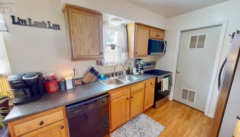 961 Quail Drive, Fremont, 43420, 3 Bedroom Bedrooms, ,1 BathroomBathrooms,Residential,For Sale,Quail,20263764