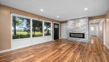 4908 Columbus Avenue, Sandusky, 44870, 3 Bedroom Bedrooms, ,2 BathroomBathrooms,Residential,For Sale,Columbus,20263765