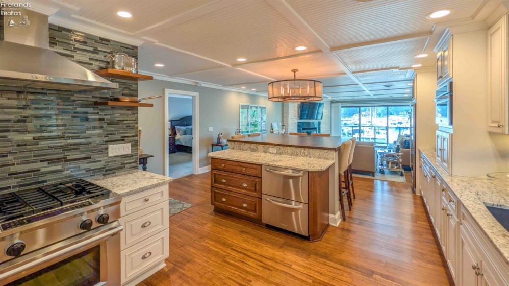 3258 Marina View Drive, Port Clinton, 43452, 3 Bedroom Bedrooms, ,2 BathroomBathrooms,Residential,For Sale,Marina View,20263703