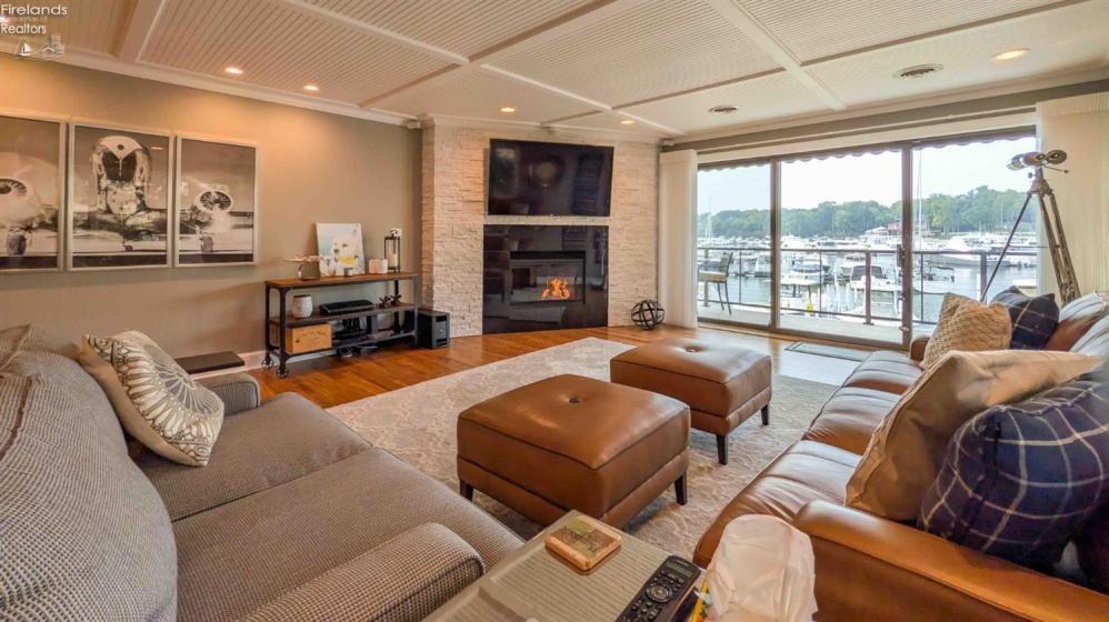 3258 Marina View Drive, Port Clinton, 43452, 3 Bedroom Bedrooms, ,2 BathroomBathrooms,Residential,For Sale,Marina View,20263703