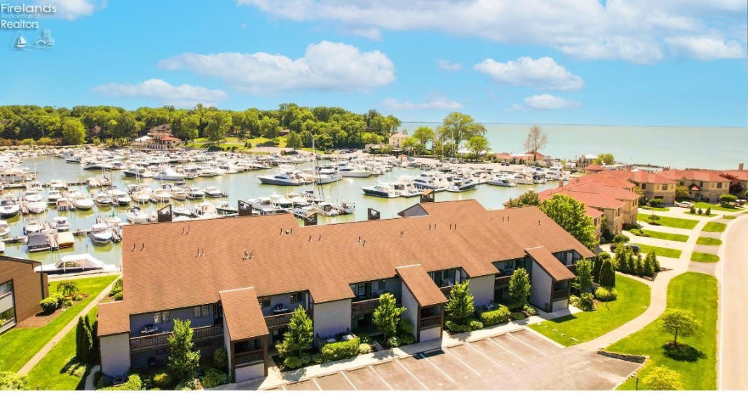 3258 Marina View Drive, Port Clinton, 43452, 3 Bedroom Bedrooms, ,2 BathroomBathrooms,Residential,For Sale,Marina View,20263703