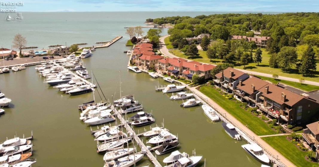 3258 Marina View Drive, Port Clinton, 43452, 3 Bedroom Bedrooms, ,2 BathroomBathrooms,Residential,For Sale,Marina View,20263703