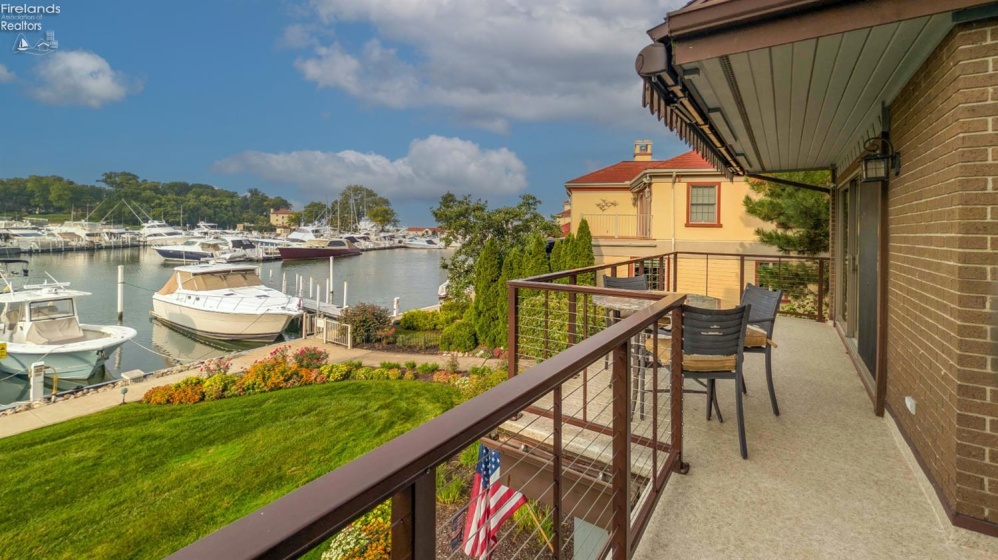 3258 Marina View Drive, Port Clinton, 43452, 3 Bedroom Bedrooms, ,2 BathroomBathrooms,Residential,For Sale,Marina View,20263703
