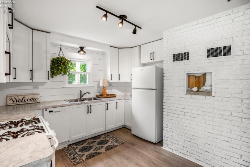 10700 Bayshore Road, Marblehead, 43440, 3 Bedroom Bedrooms, ,1 BathroomBathrooms,Residential For Lease,For Lease,Bayshore,20263777